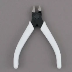 BANDAI SPIRITS Entry Nipper (White)