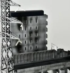 1/144 DCM15 Assault City B Urban Hotel