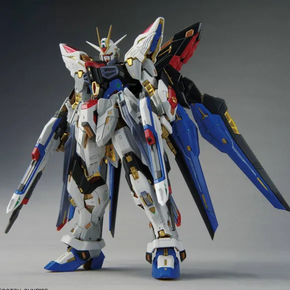 1/100 MGEX Strike Freedom Gundam (Gundam Seed Destiny)