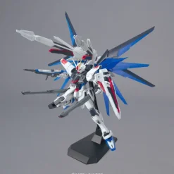 1/100 MG Freedom Gundam Ver.2.0