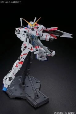 1/100 MG RX-0 Unicorn Gundam (Red or Green Frame Twin Frame Edition) Titanium Finish