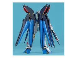 1/100 MG Strike Freedom Gundam Extra Finish Version