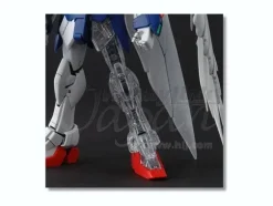 1/100 MG Wing Gundam Zero Custom w/Special Clear Armor Parts