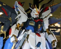 1/60 Perfect Grade Strike Freedom Gundam