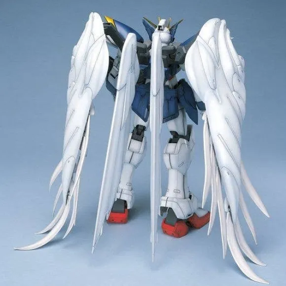 1/60 Perfect Grade Wing Gundam Zero Custom.