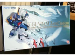 1/60 Perfect Grade Wing Gundam Zero Custom Pearl Mirror Coat Ver.