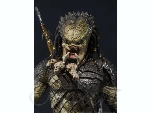 S.H.MonsterArts Predator Wolf