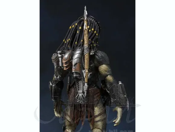 S.H.MonsterArts Predator Wolf