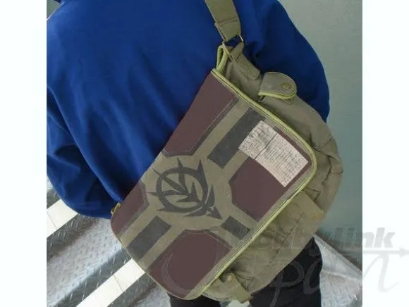 Zeon Shoulder Bag Moss
