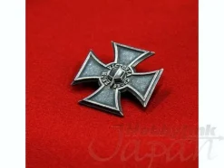Zeon Victoria Cross Pin Badge